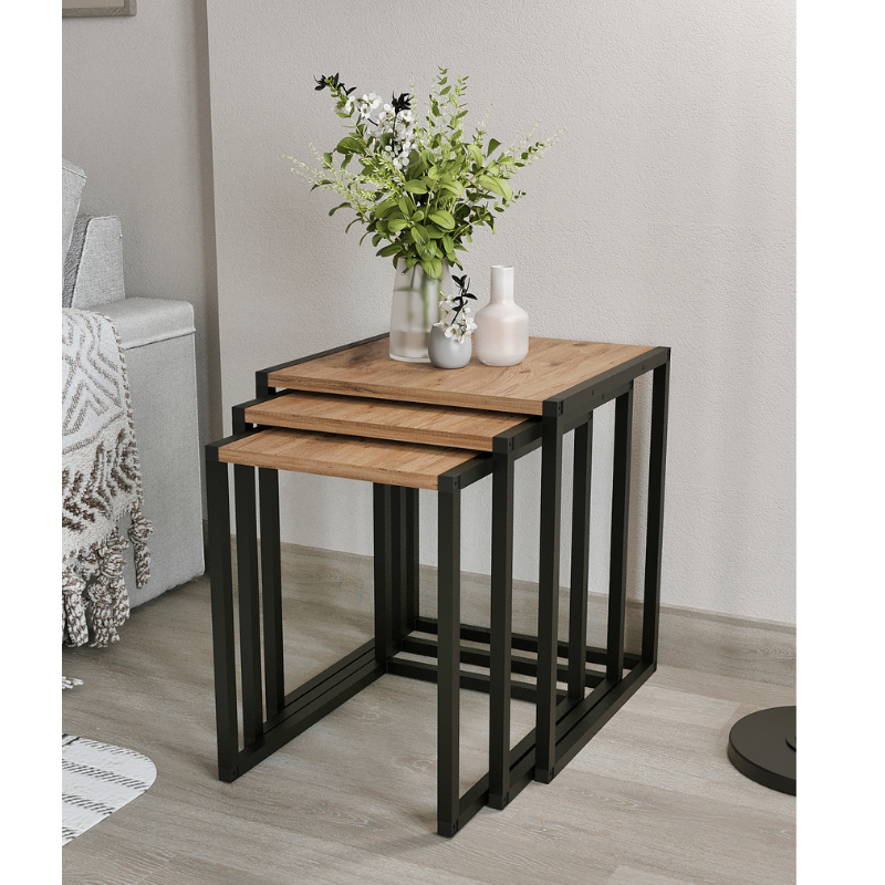 Set od 3 metalna stolića za kafu